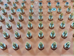 哪些因素会影响自动整列机的整列效率和精度？