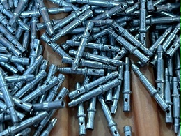 打火机气阀针 / 出气针自动化摆盘:唯思特整列机破解行业装配痛点 打火机气阀针 / 出气针自动化摆盘:唯思特整列机破解行业装配痛点