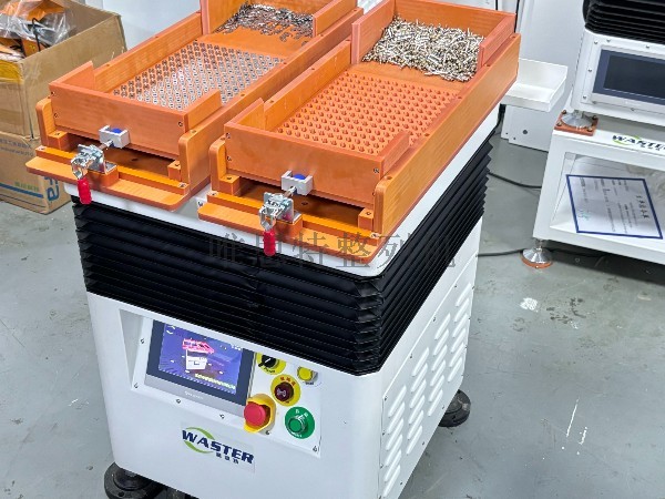 1 台设备如何省去 23 万人工！唯思特五金件 + 传感器探头整列机，推动 “机器换人” 落地